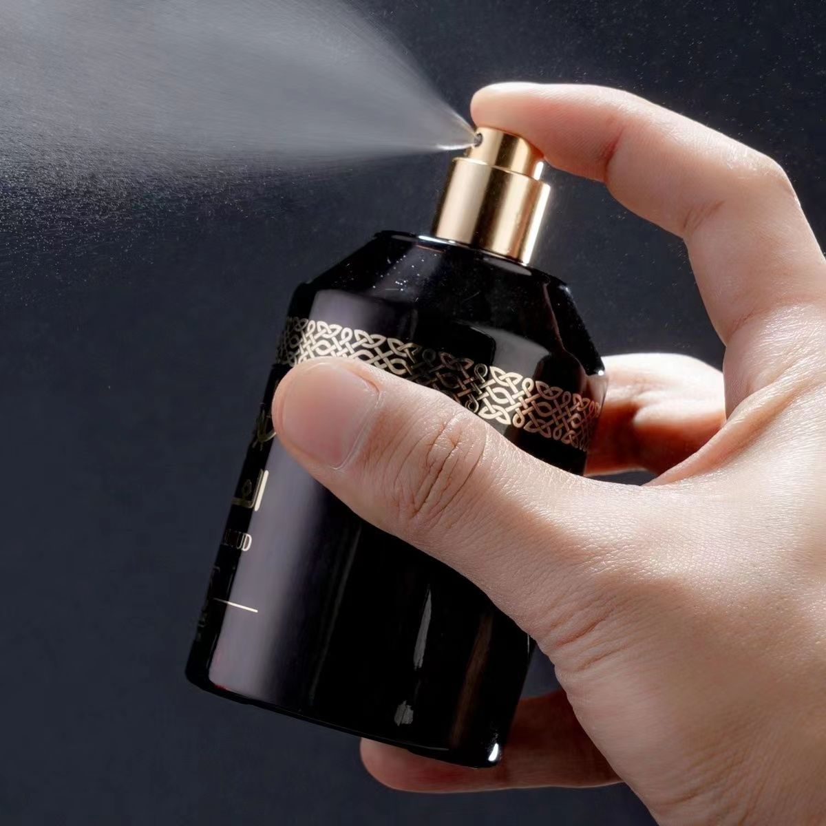عطر خشبي أسطواني عطر عالي الجو - مراجعة Fragrance Oil Perfume Grade وسعره